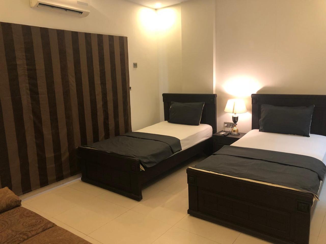 Sunset Suites Karachi Ngoại thất bức ảnh